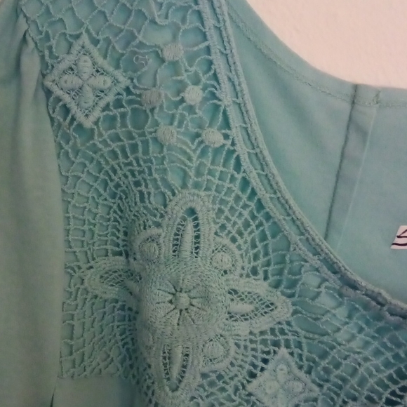 3X Lace detail turquoise light blue top - Picture 3 of 5